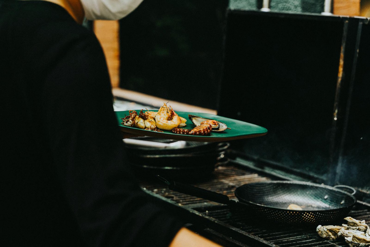 Tapas grillées du soir — poulpe et gambas